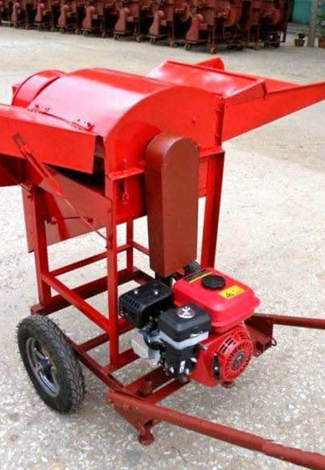 Picadora agrícola con motor